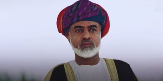 السلطان قابوس وحبه للورد: رمز للجمال والسلام في قلب القائد العماني